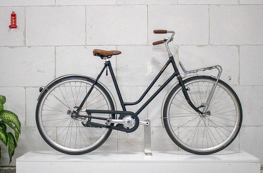 [Rd-18-Lad-1-MB-Re-Fc-Gs-Af-Rg] Road Matt Black – Klassieke damesfiets – Regular framesize